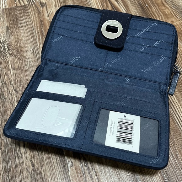 Vera Bradley RFID Turnlock Wallet in Classic Navy. NWT. - Picture 7 of 11
